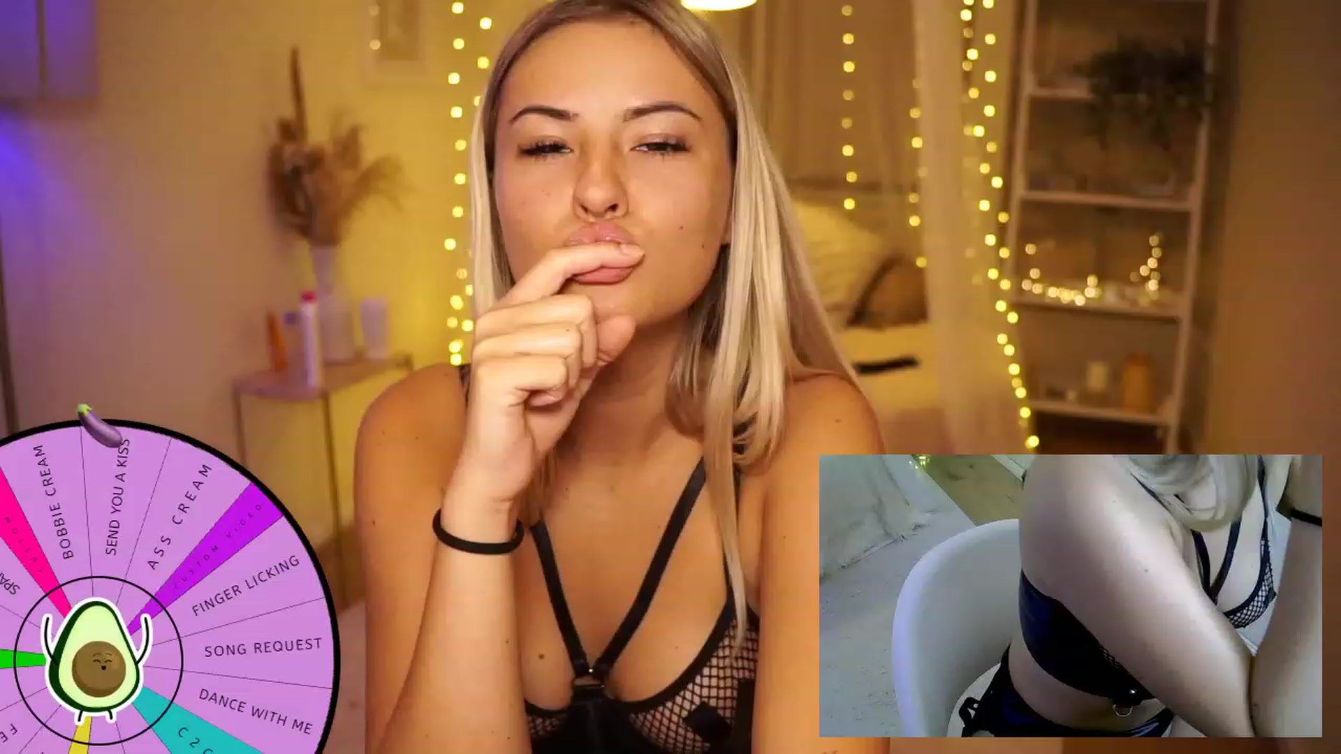 Gallery image thumbnail from Aurora_Sweet's myfreecams stream on, 09/07/2023, 20:54 image 8 of 20