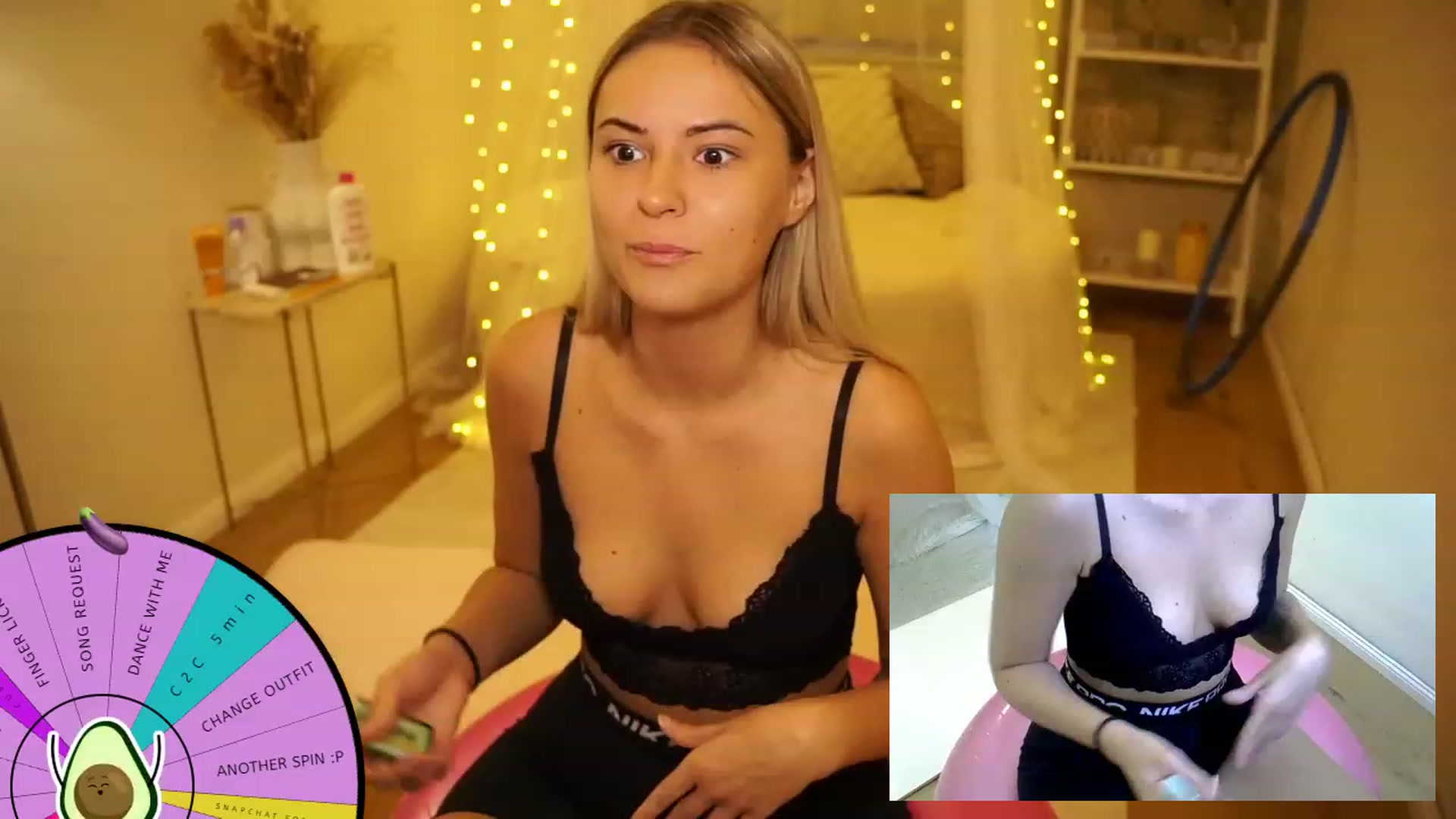 Gallery image thumbnail from Aurora_Sweet's myfreecams stream on, 09/16/2023, 11:18 image 4 of 20