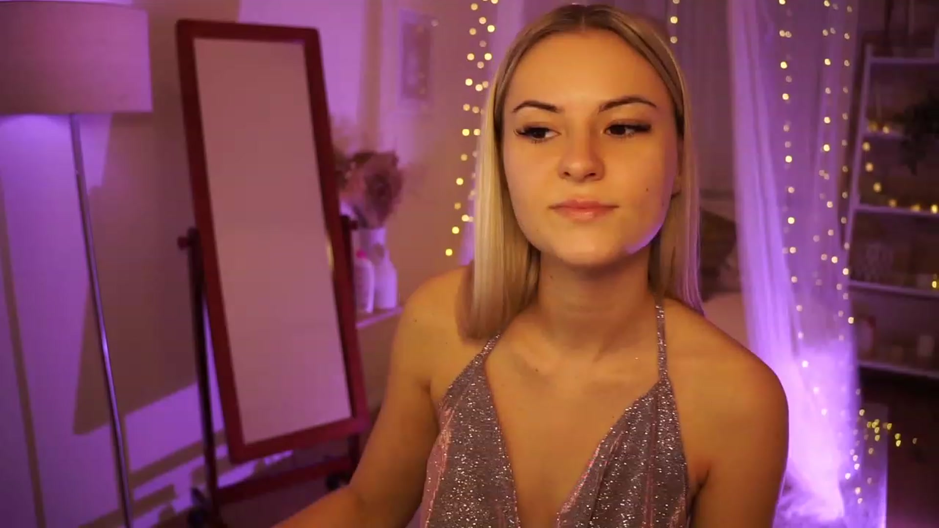 Gallery image thumbnail from Aurora_Sweet's myfreecams stream on, 12/16/2023, 18:42 image 8 of 20