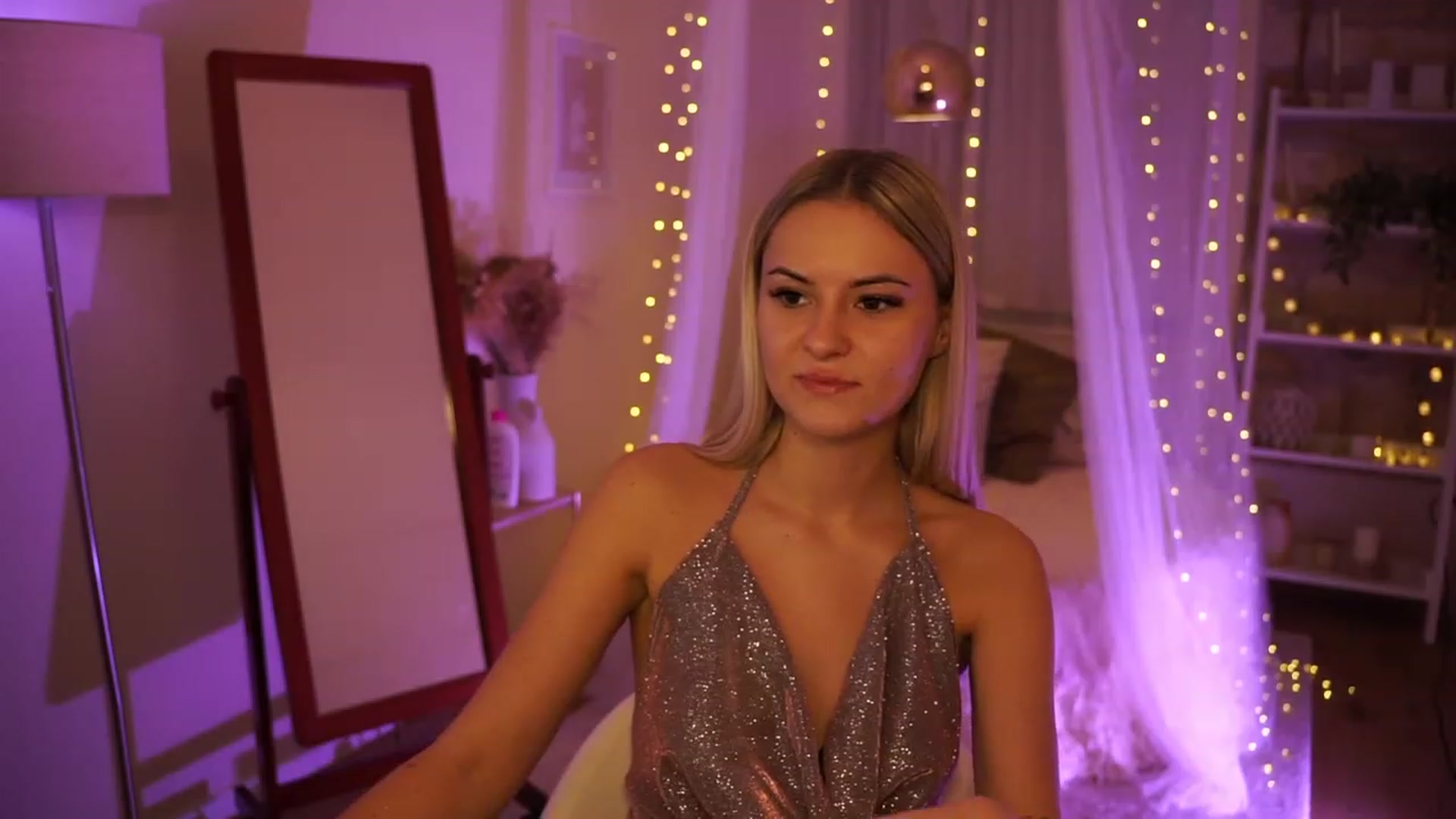 Gallery image thumbnail from Aurora_Sweet's myfreecams stream on, 12/16/2023, 18:42 image 12 of 20