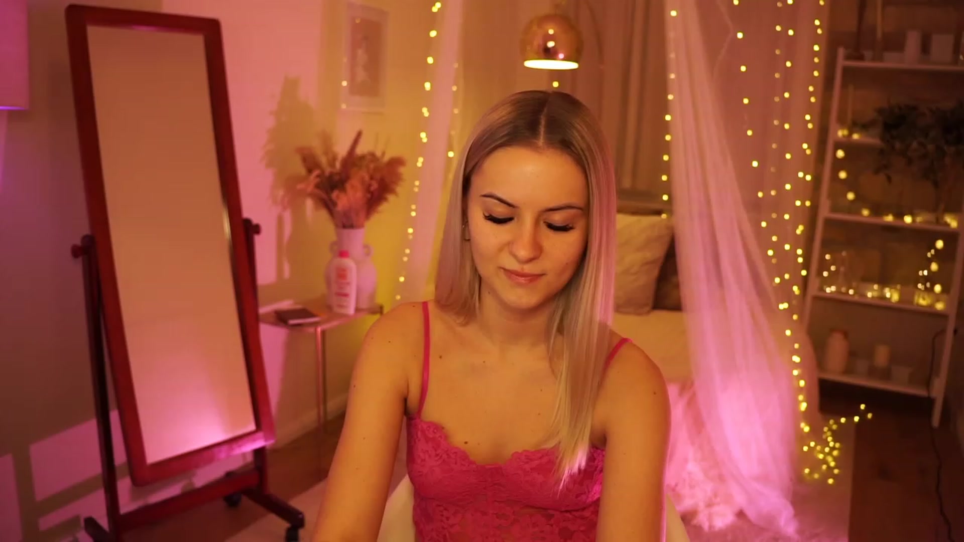 Gallery image thumbnail from Aurora_Sweet's myfreecams stream on, 01/25/2024, 20:22 image 8 of 20