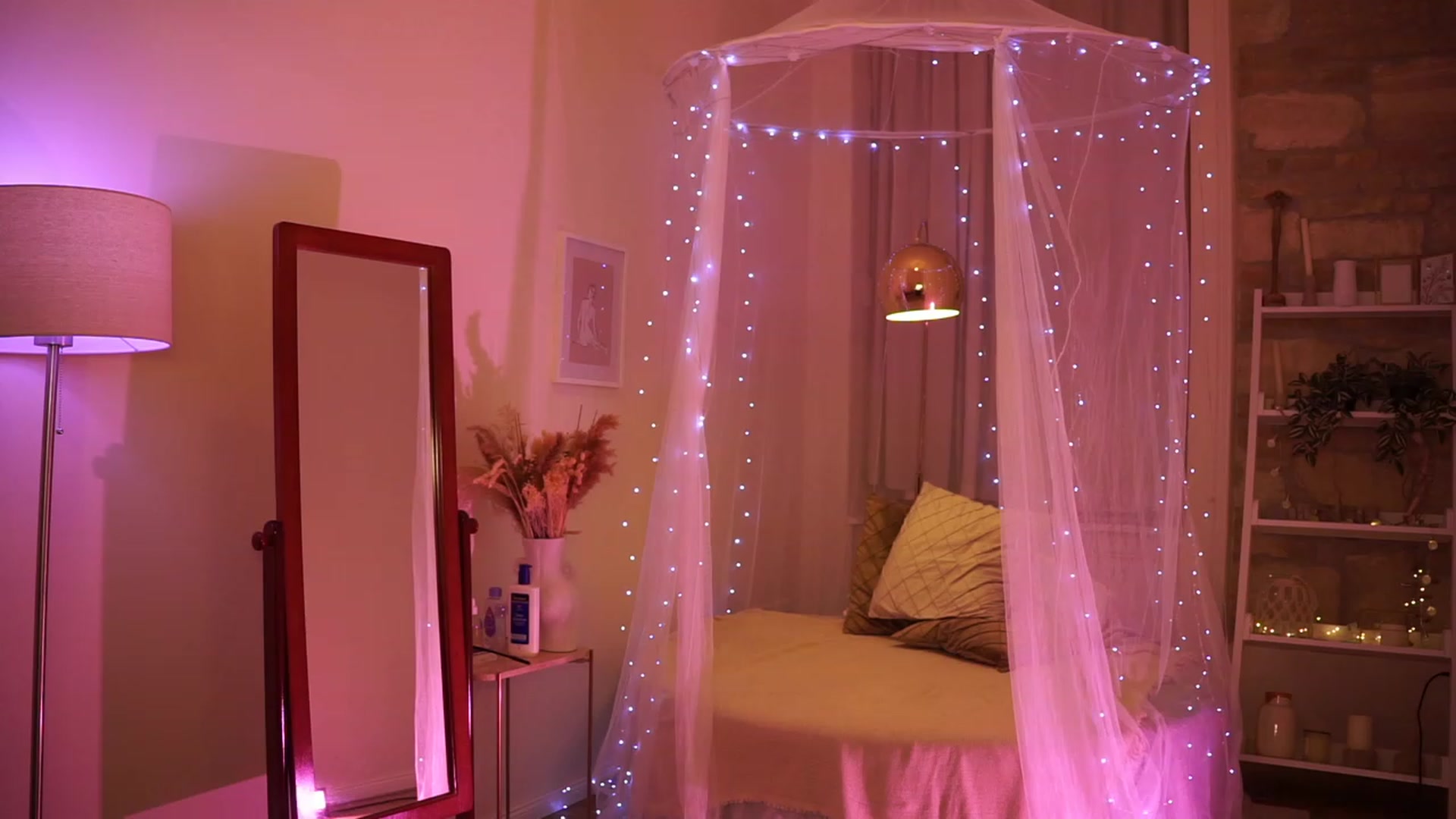 Gallery image thumbnail from Aurora_Sweet's myfreecams stream on, 02/19/2024, 21:17 image 5 of 20