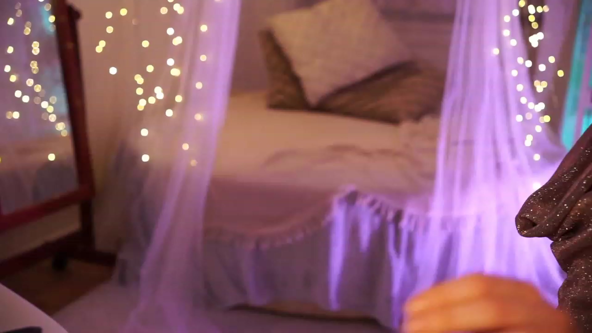 Gallery image thumbnail from Aurora_Sweet's myfreecams stream on, 02/26/2024, 19:12 image 3 of 20