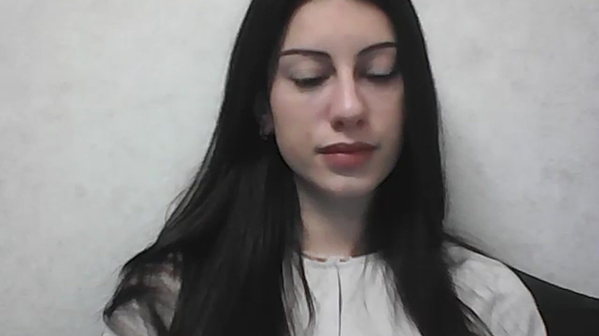 Gallery image thumbnail from Auroraa's myfreecams stream on, 11/19/2025, 15:57 image 14 of 20