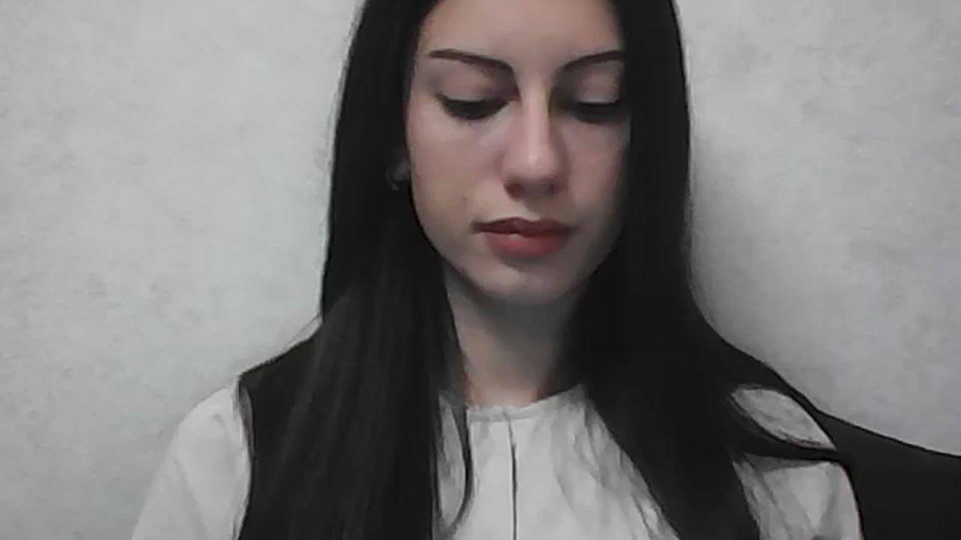 Gallery image thumbnail from Auroraa's myfreecams stream on, 11/19/2025, 15:57 image 2 of 20