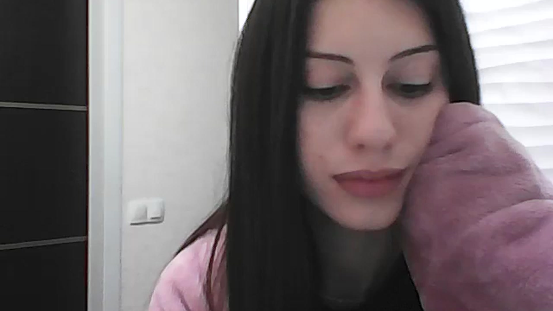 Gallery image thumbnail from Auroraa's myfreecams stream on, 11/20/2025, 13:53 image 2 of 20