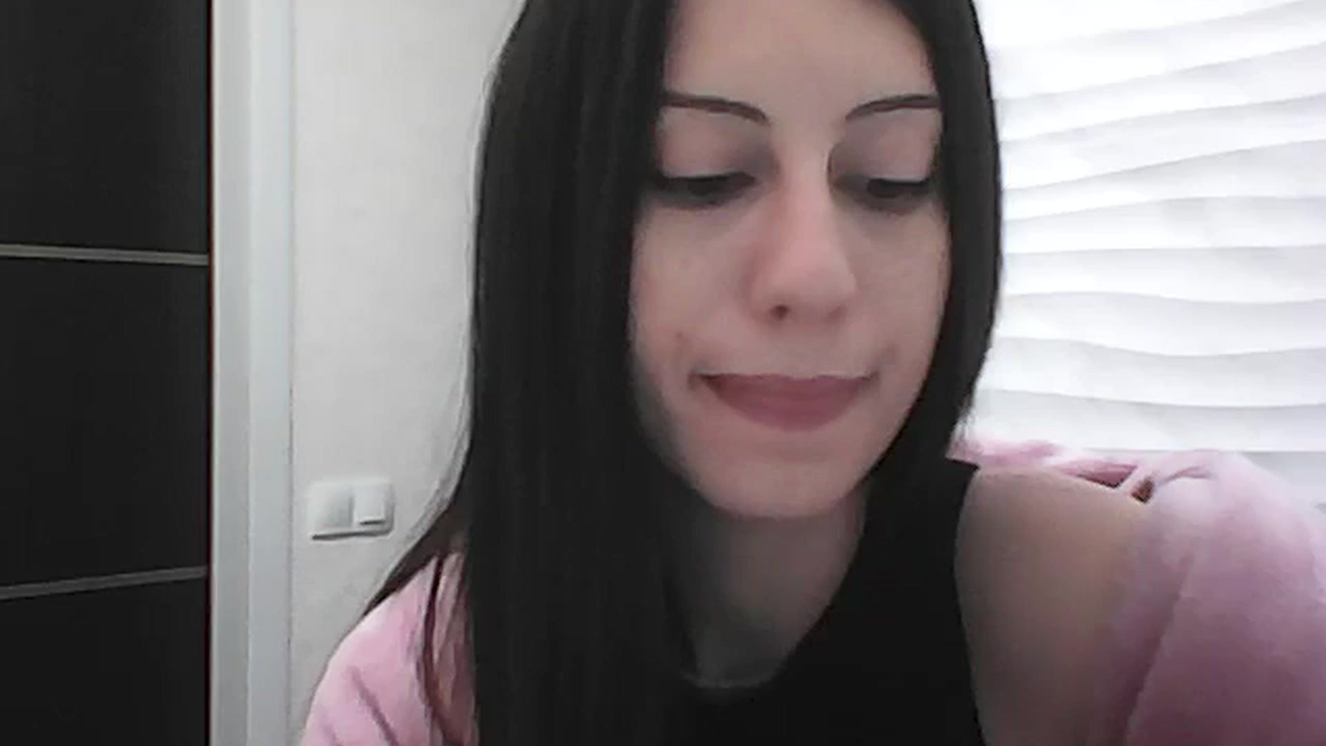 Gallery image thumbnail from Auroraa's myfreecams stream on, 11/20/2025, 13:53 image 1 of 20