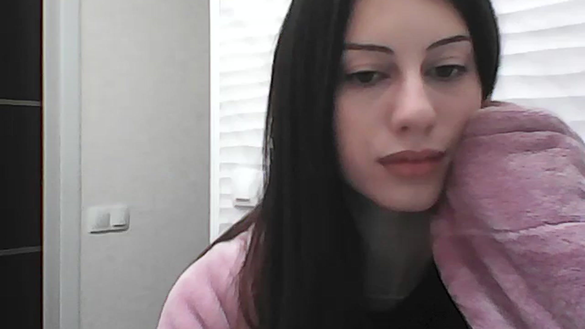 Gallery image thumbnail from Auroraa's myfreecams stream on, 11/20/2025, 13:53 image 12 of 20