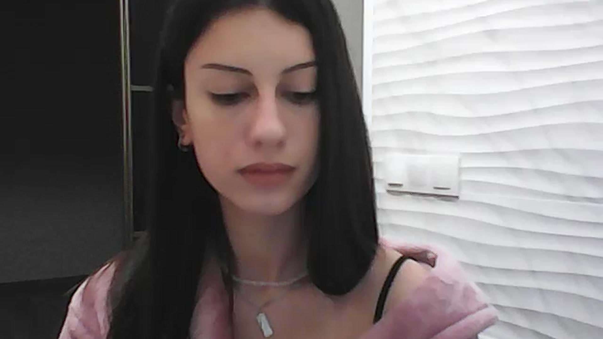 Gallery image thumbnail from Auroraa's myfreecams stream on, 11/21/2025, 13:59 image 10 of 20