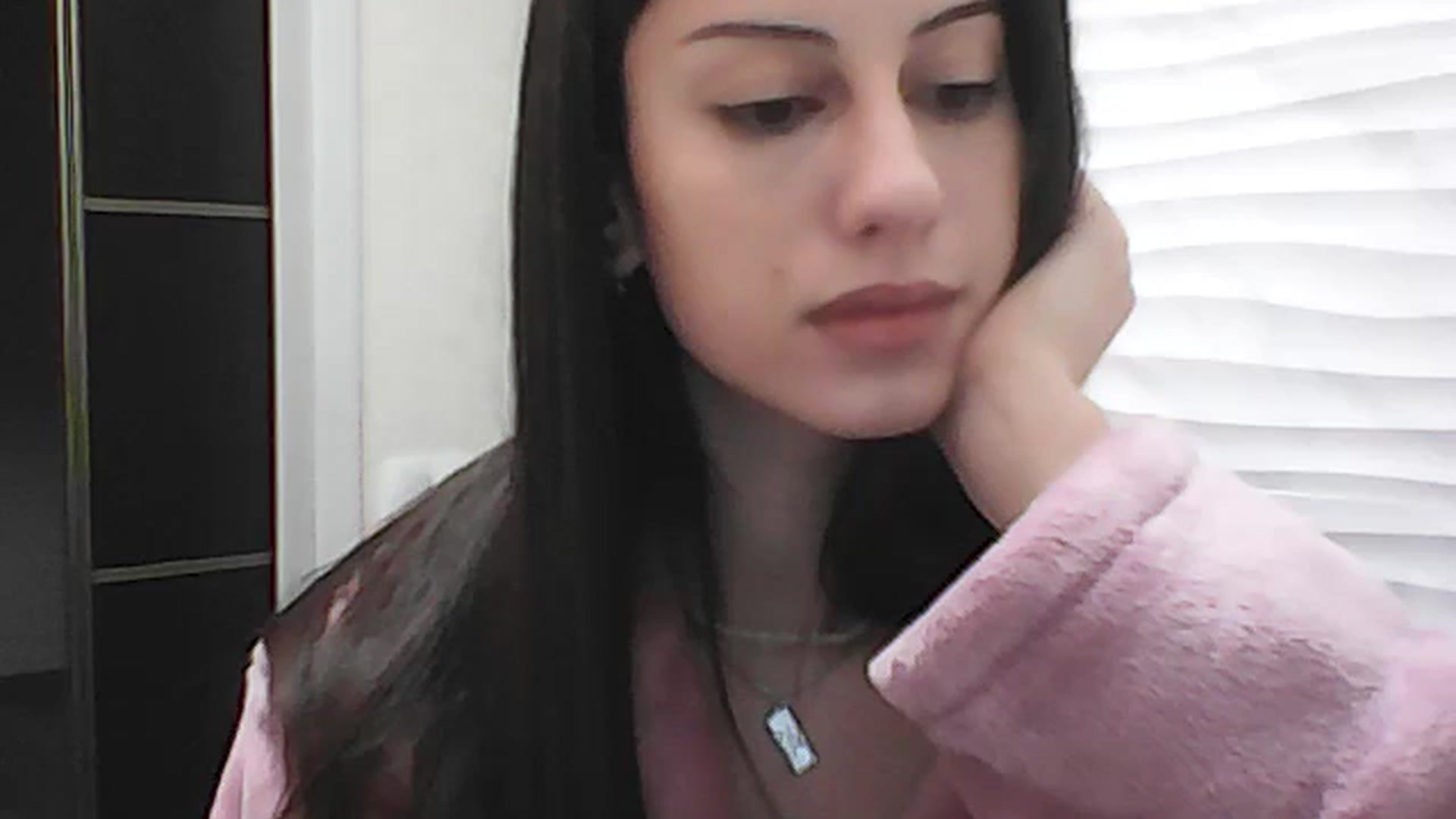 Gallery image thumbnail from Auroraa's myfreecams stream on, 11/21/2025, 13:59 image 19 of 20