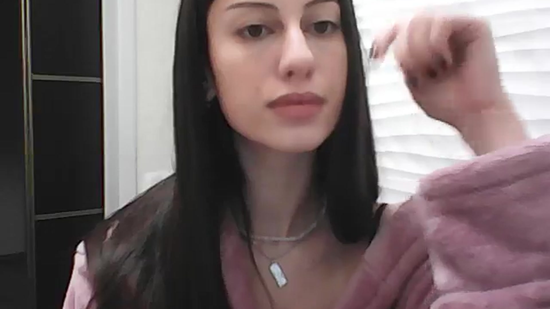 Gallery image thumbnail from Auroraa's myfreecams stream on, 11/21/2025, 13:59 image 18 of 20
