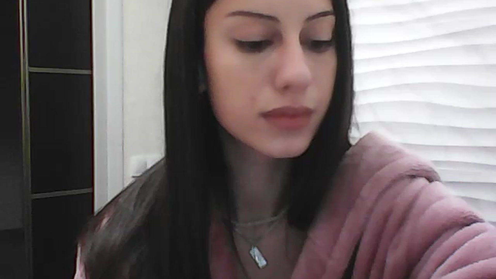 Gallery image thumbnail from Auroraa's myfreecams stream on, 11/21/2025, 13:59 image 20 of 20