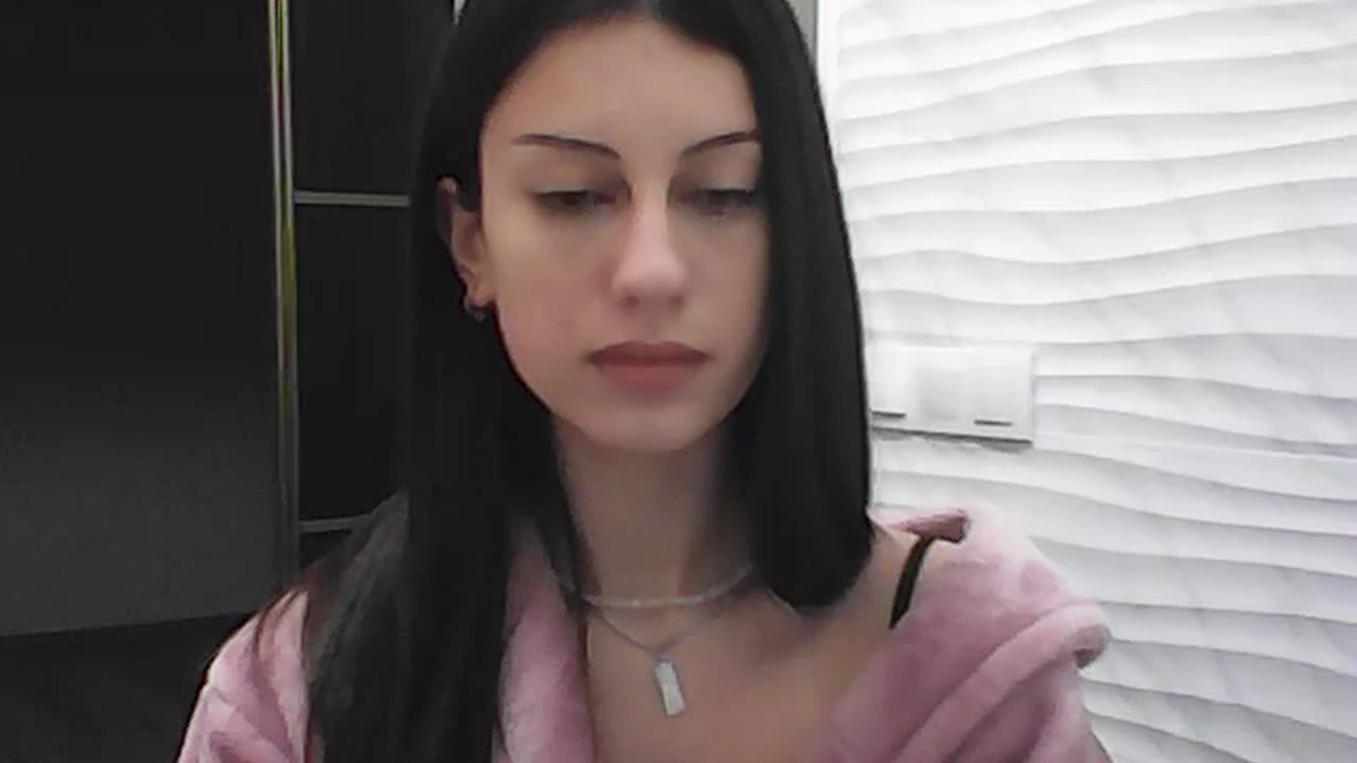 Gallery image thumbnail from Auroraa's myfreecams stream on, 11/21/2025, 13:59 image 6 of 20