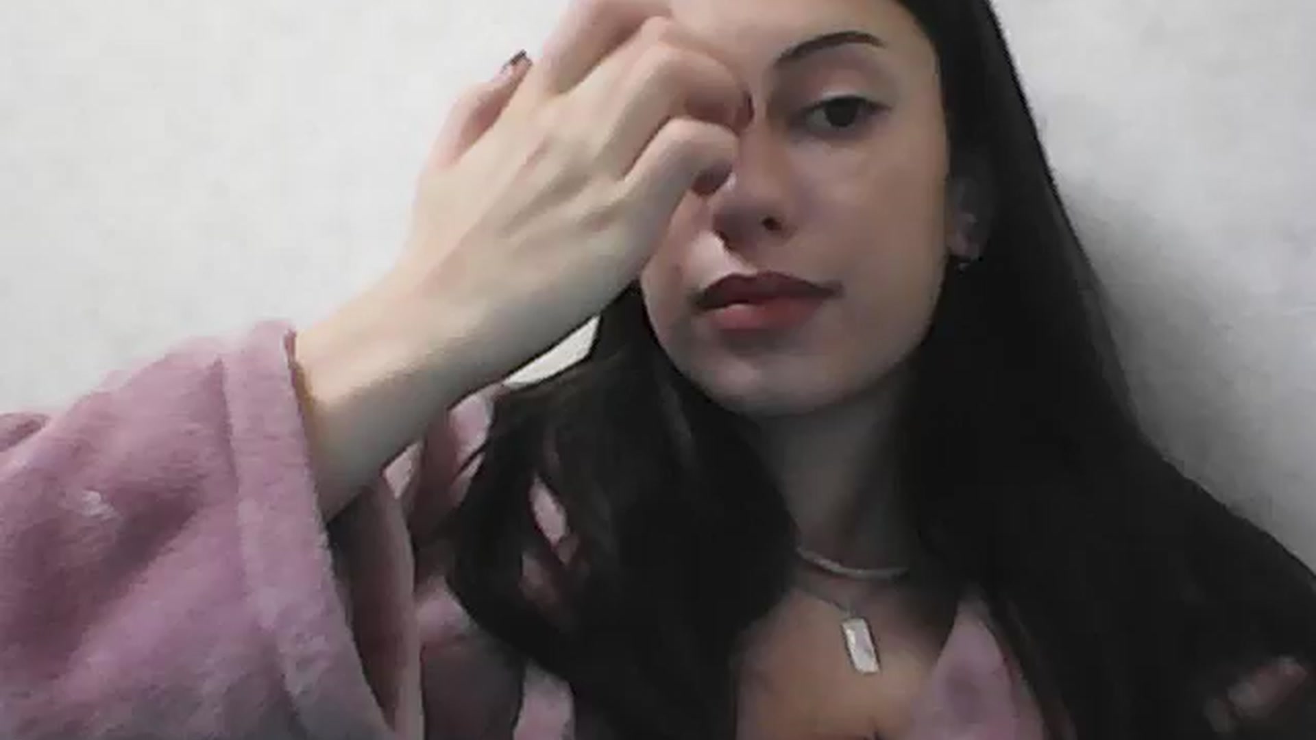 Gallery image thumbnail from Auroraa's myfreecams stream on, 11/21/2025, 14:49 image 17 of 20