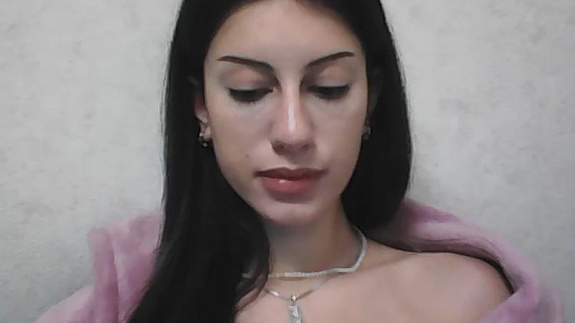 Gallery image thumbnail from Auroraa's myfreecams stream on, 11/22/2025, 15:07 image 4 of 20