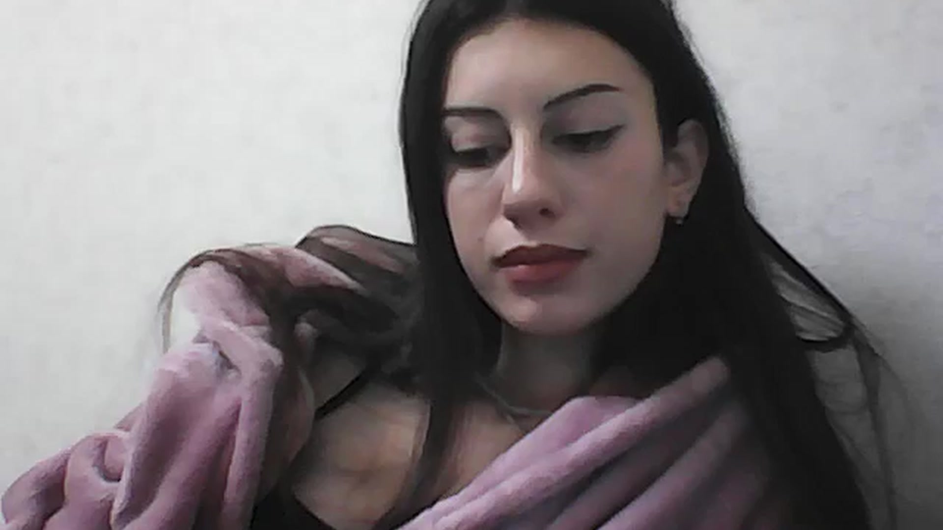 Gallery image thumbnail from Auroraa's myfreecams stream on, 11/23/2025, 17:56 image 15 of 20