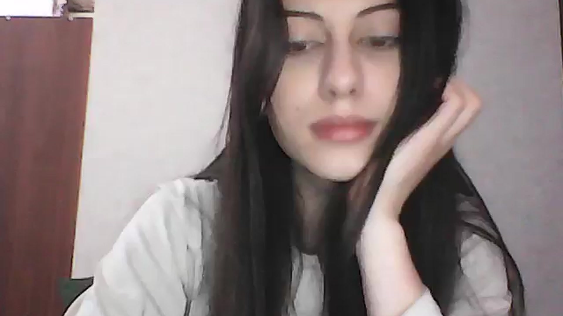 Gallery image thumbnail from Auroraa's myfreecams stream on, 11/24/2025, 19:00 image 3 of 20