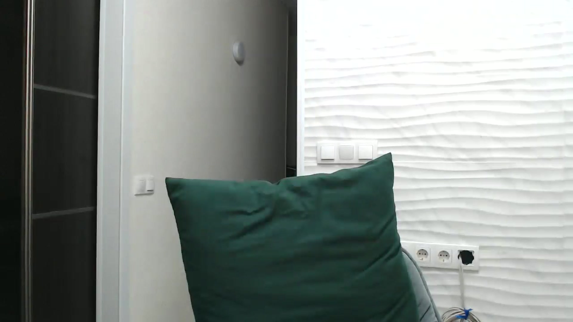 Gallery image thumbnail from Auroraa's myfreecams stream on, 12/04/2025, 13:47 image 11 of 20