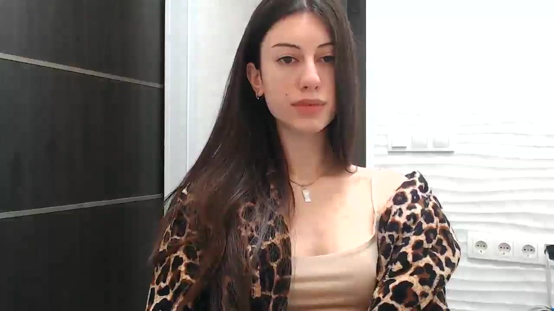 Gallery image thumbnail from Auroraa's myfreecams stream on, 12/08/2025, 15:26 image 18 of 20
