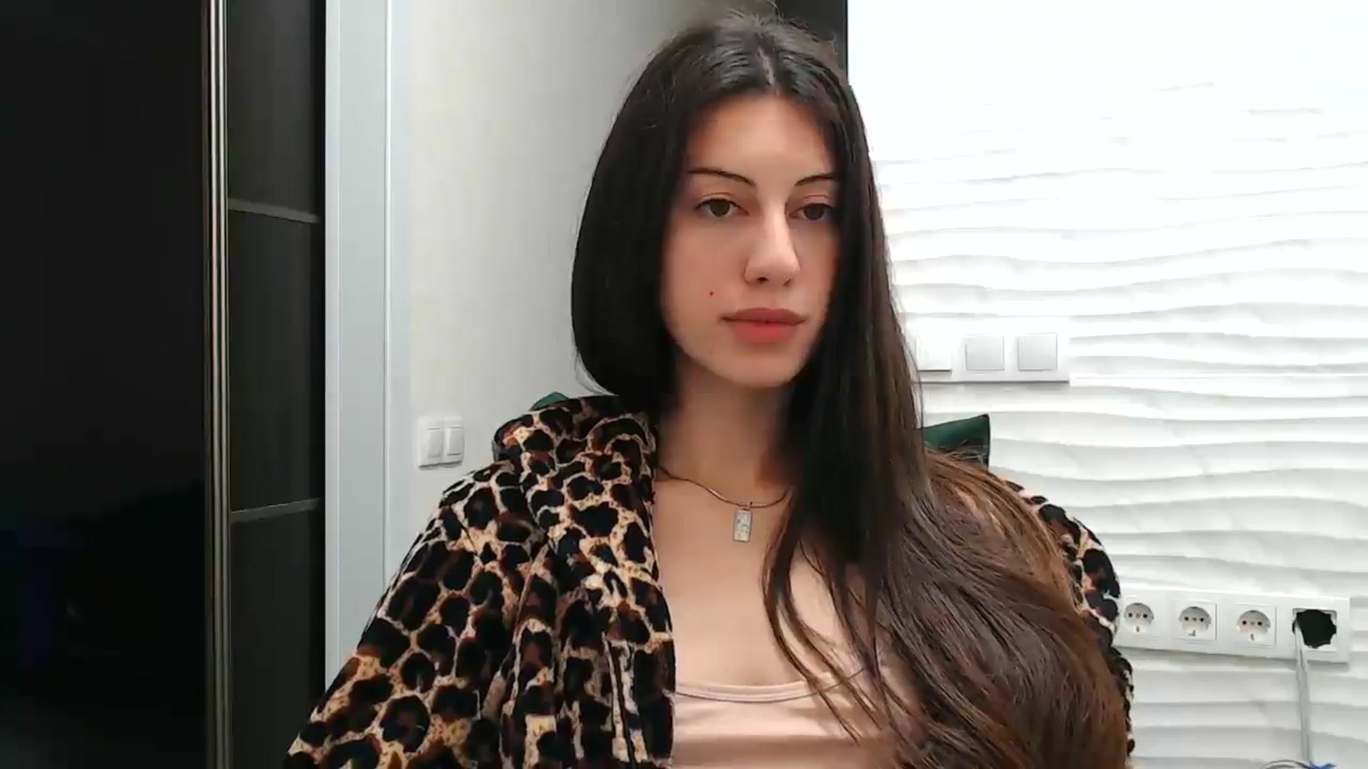 Gallery image thumbnail from Auroraa's myfreecams stream on, 12/09/2025, 22:42 image 13 of 20