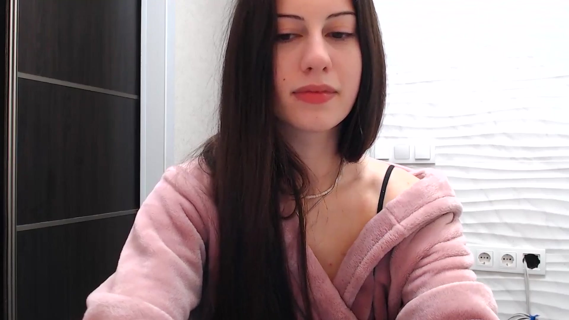 Gallery image thumbnail from Auroraa's myfreecams stream on, 12/24/2025, 21:34 image 6 of 20