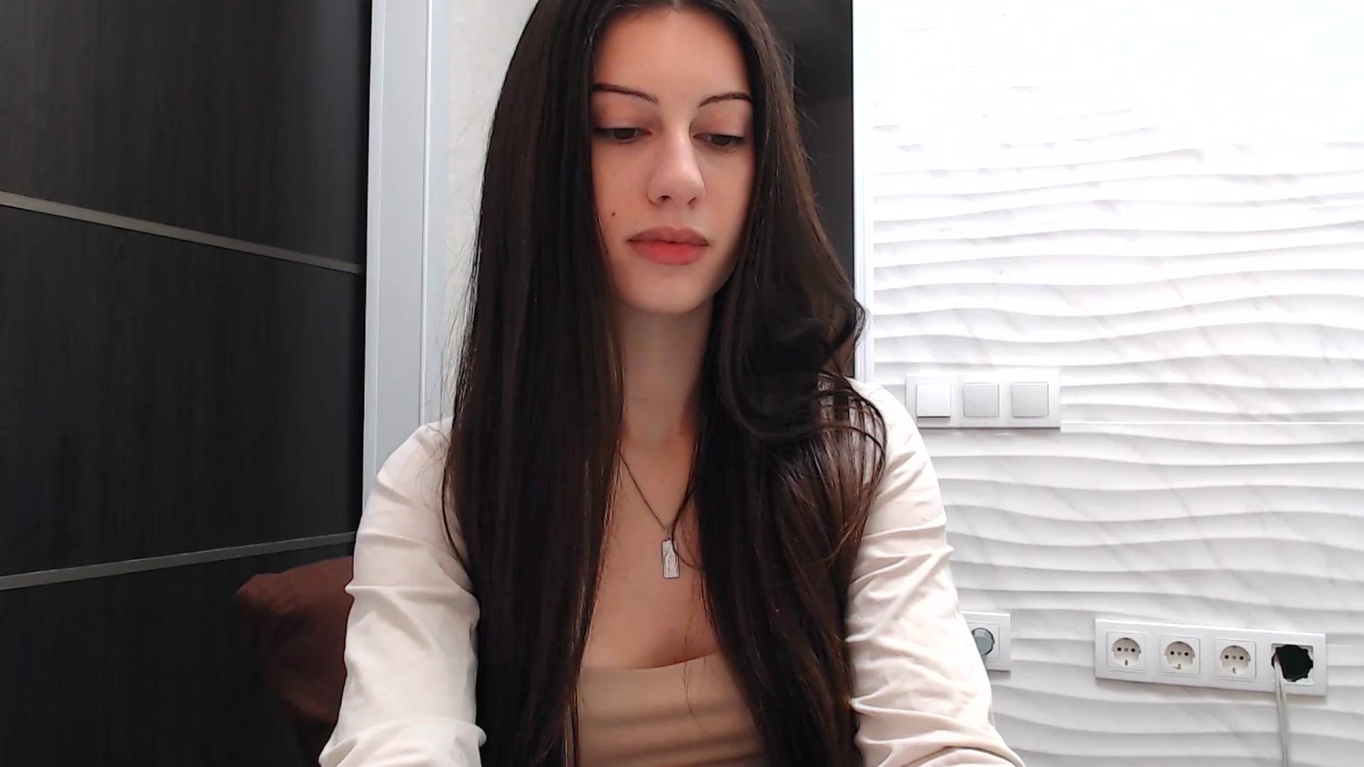 Gallery image thumbnail from Auroraa's myfreecams stream on, 01/07/2026, 13:00 image 1 of 20