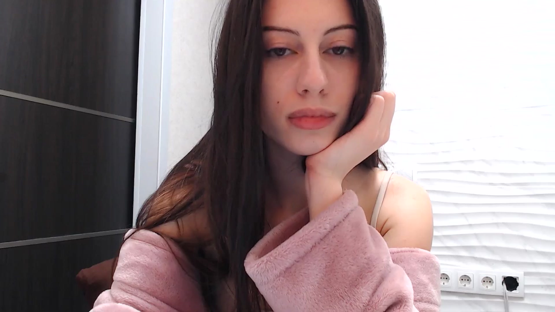 Gallery image thumbnail from Auroraa's myfreecams stream on, 01/07/2026, 13:43 image 20 of 20