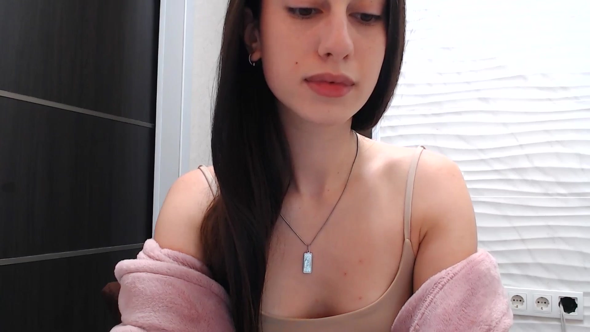 Gallery image thumbnail from Auroraa's myfreecams stream on, 01/07/2026, 13:43 image 15 of 20