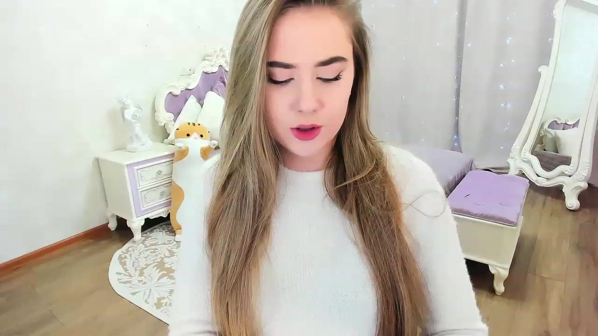 Gallery image thumbnail from Auroraa__'s myfreecams stream on, 11/18/2022, 12:57 image 5 of 20