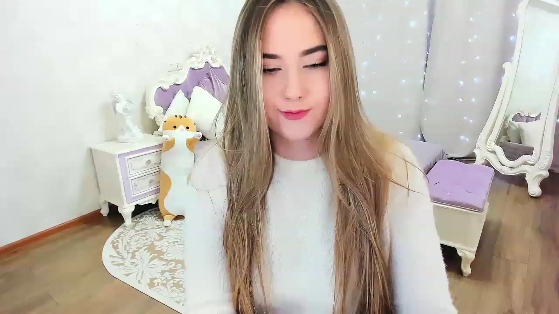 Gallery image thumbnail from Auroraa__'s myfreecams stream on, 11/18/2022, 12:57 image 19 of 20