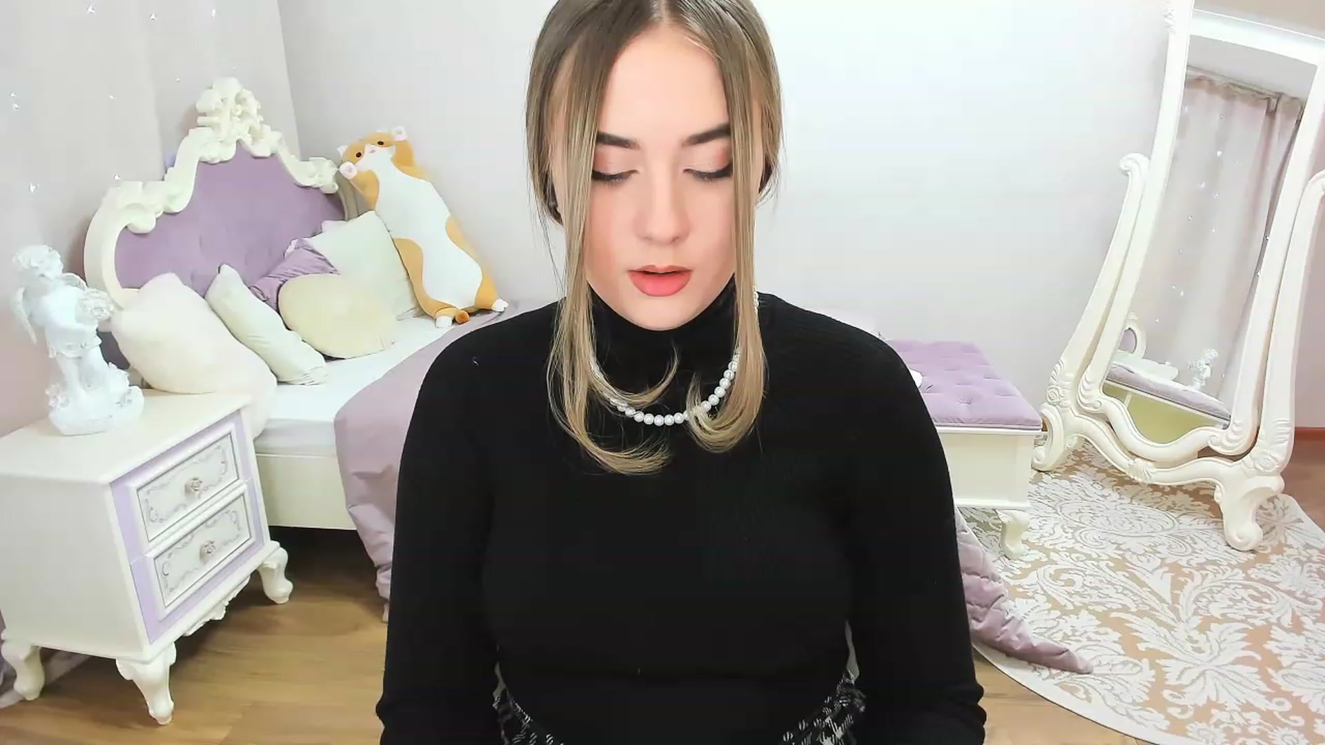 Gallery image thumbnail from Auroraa__'s myfreecams stream on, 11/26/2022, 10:25 image 14 of 20