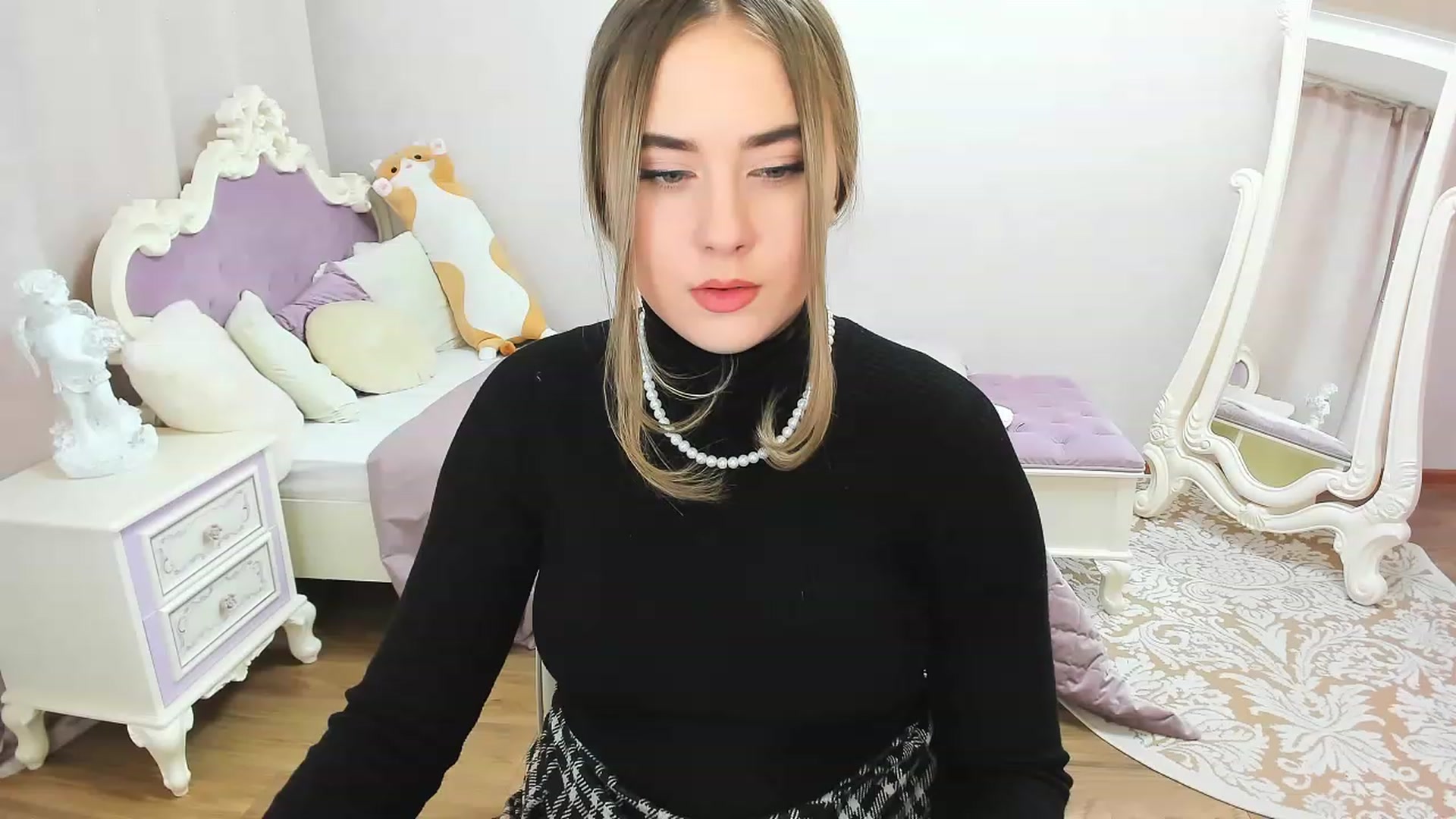 Gallery image thumbnail from Auroraa__'s myfreecams stream on, 11/26/2022, 10:52 image 3 of 20
