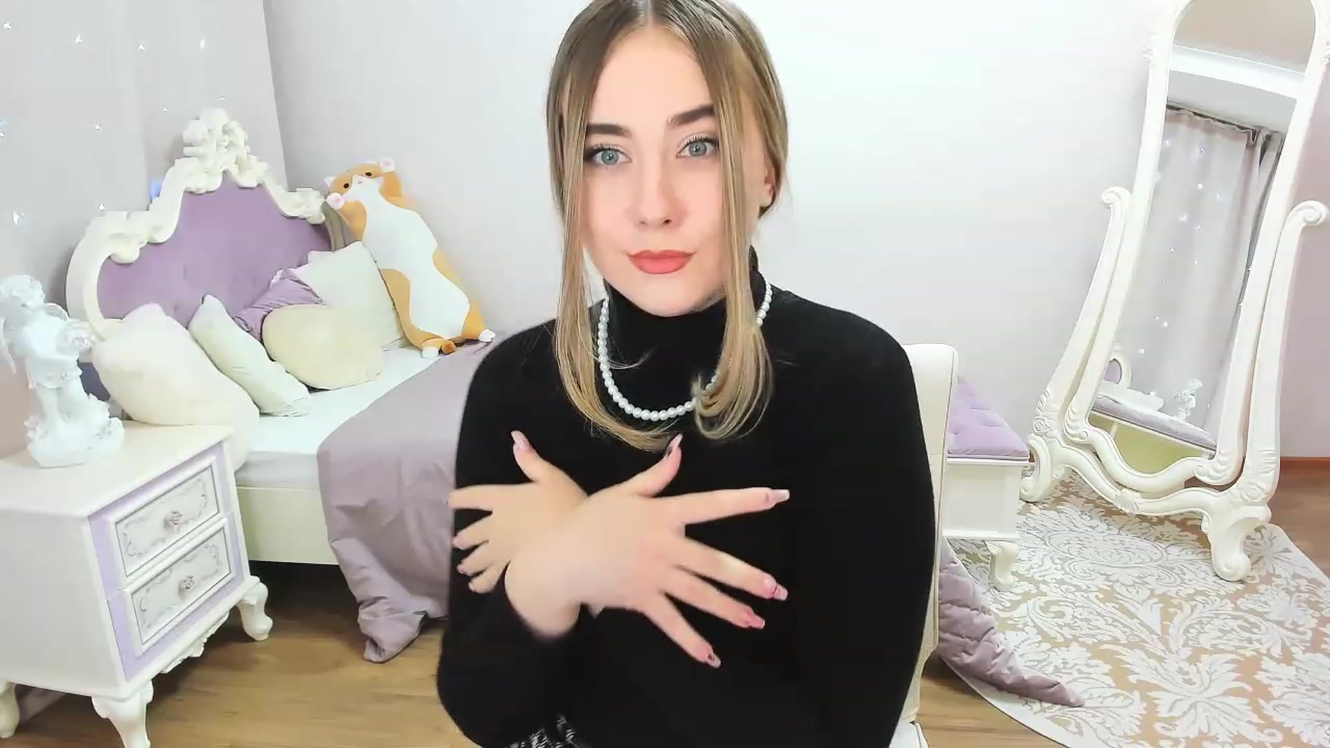 Gallery image thumbnail from Auroraa__'s myfreecams stream on, 11/26/2022, 13:52 image 12 of 20