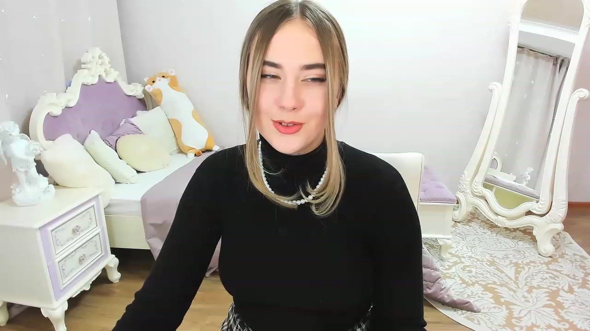 Gallery image thumbnail from Auroraa__'s myfreecams stream on, 11/26/2022, 13:52 image 15 of 20
