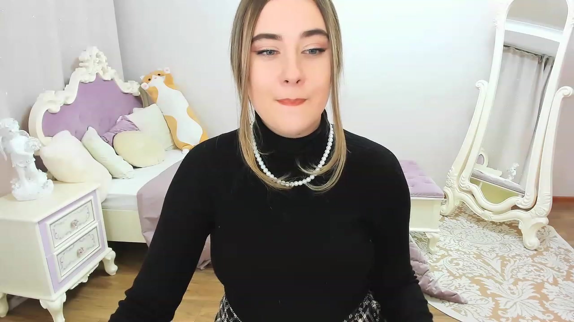 Gallery image thumbnail from Auroraa__'s myfreecams stream on, 11/26/2022, 13:52 image 16 of 20