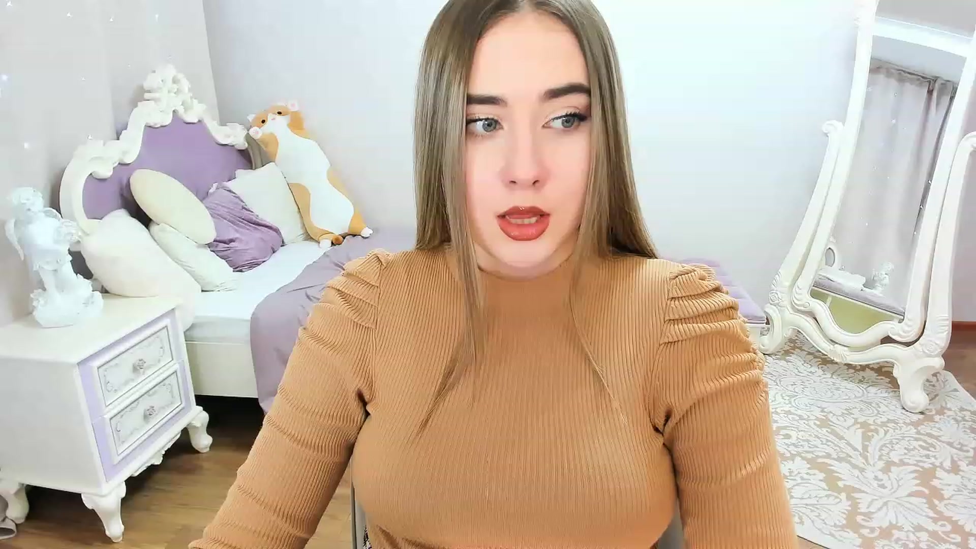 Gallery image thumbnail from Auroraa__'s myfreecams stream on, 11/27/2022, 10:52 image 18 of 20