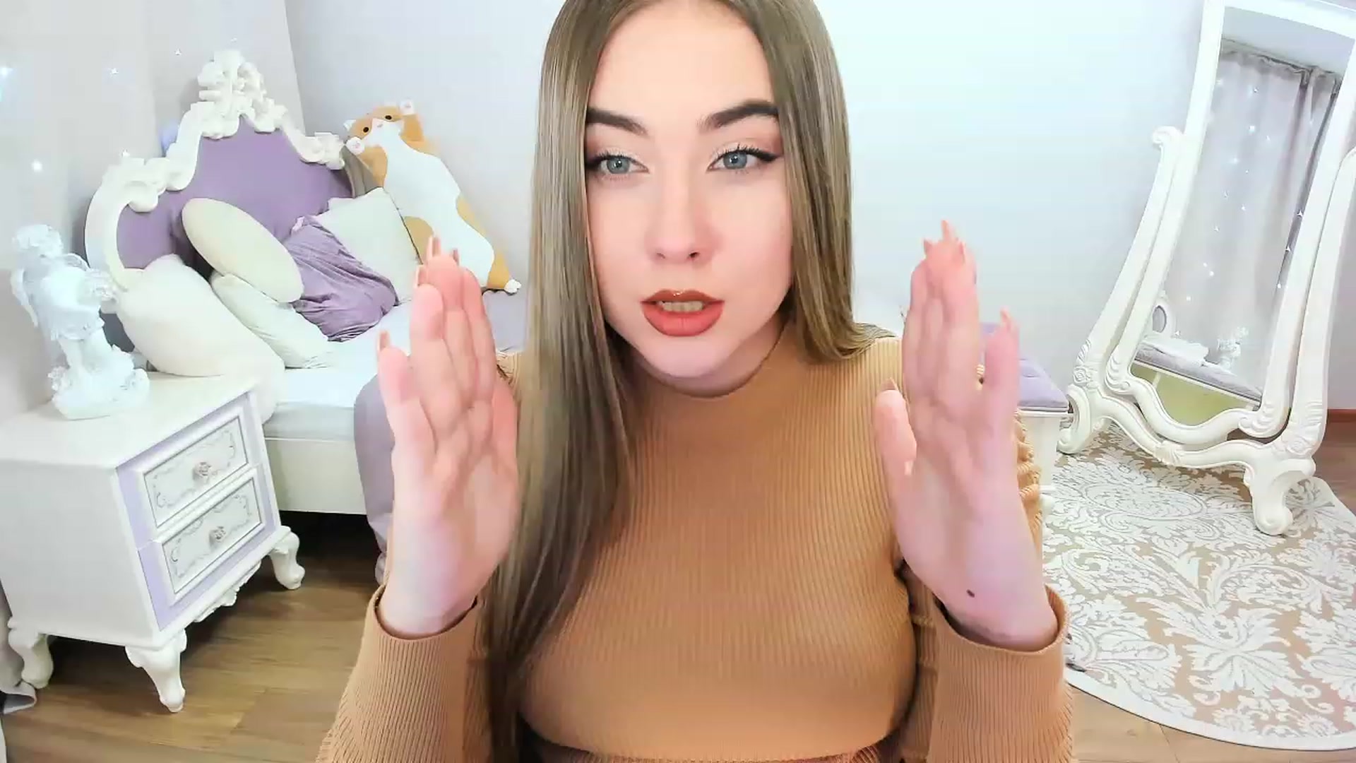 Gallery image thumbnail from Auroraa__'s myfreecams stream on, 11/27/2022, 10:52 image 11 of 20