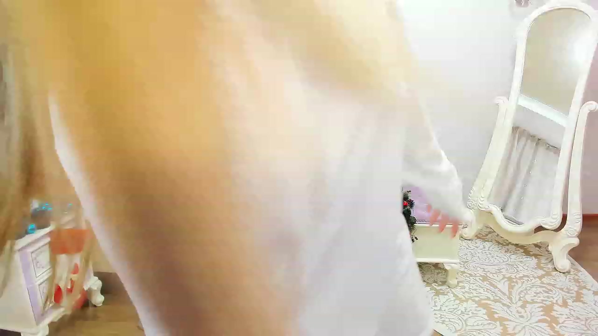 Gallery image thumbnail from Auroraa__'s myfreecams stream on, 12/11/2022, 11:47 image 12 of 20