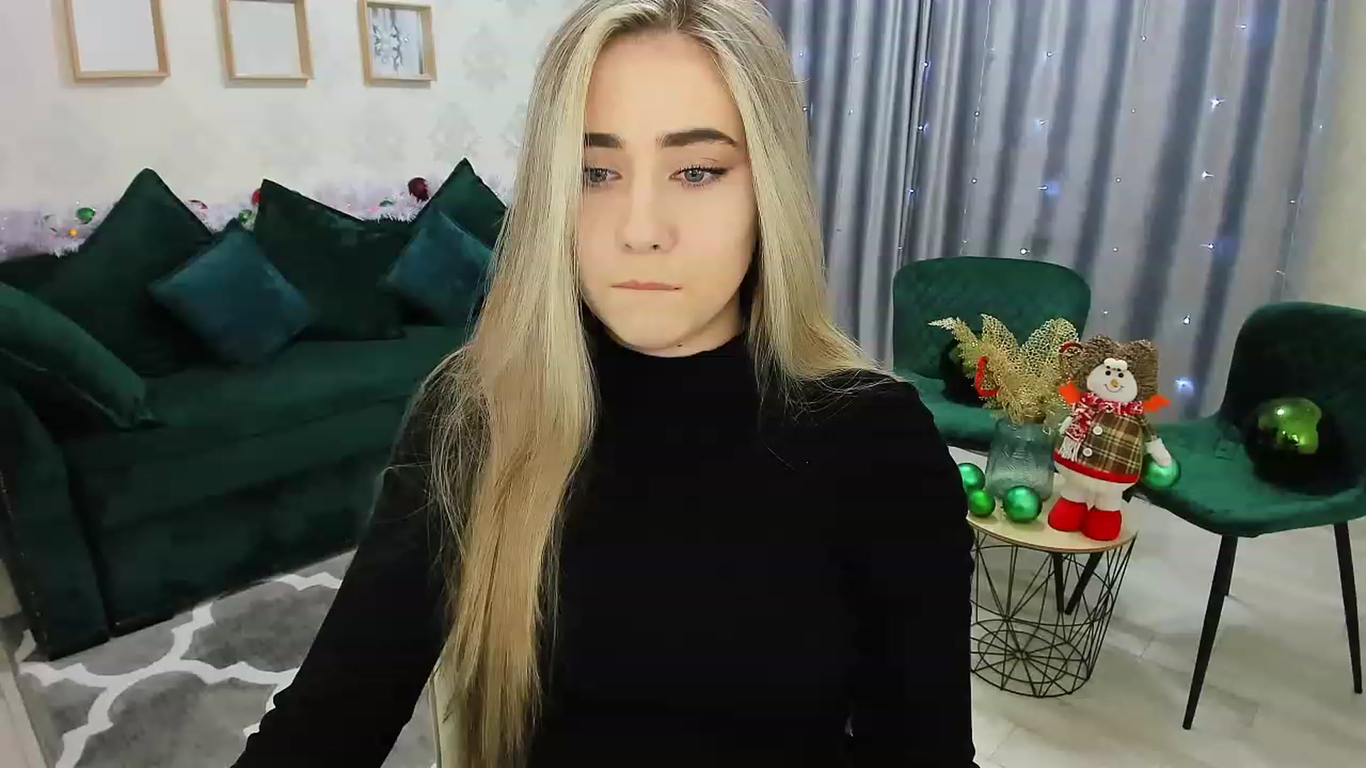 Gallery image thumbnail from Auroraa__'s myfreecams stream on, 12/26/2022, 14:05 image 2 of 20