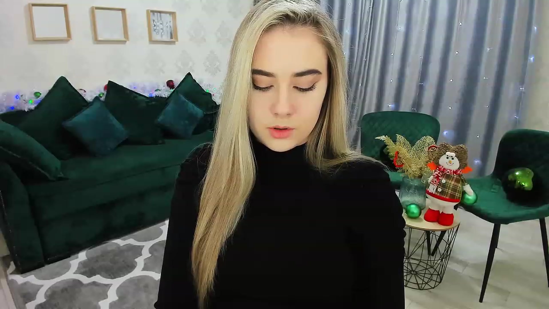 Gallery image thumbnail from Auroraa__'s myfreecams stream on, 12/26/2022, 16:27 image 20 of 20