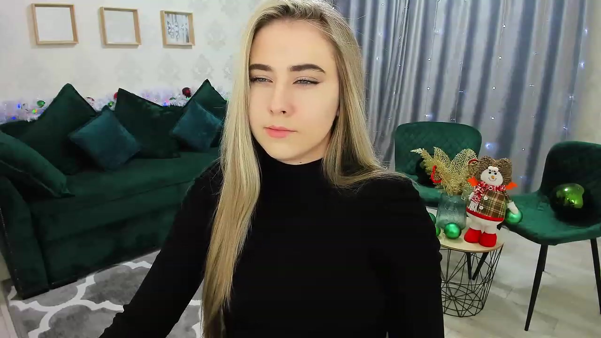 Gallery image thumbnail from Auroraa__'s myfreecams stream on, 12/26/2022, 16:27 image 19 of 20