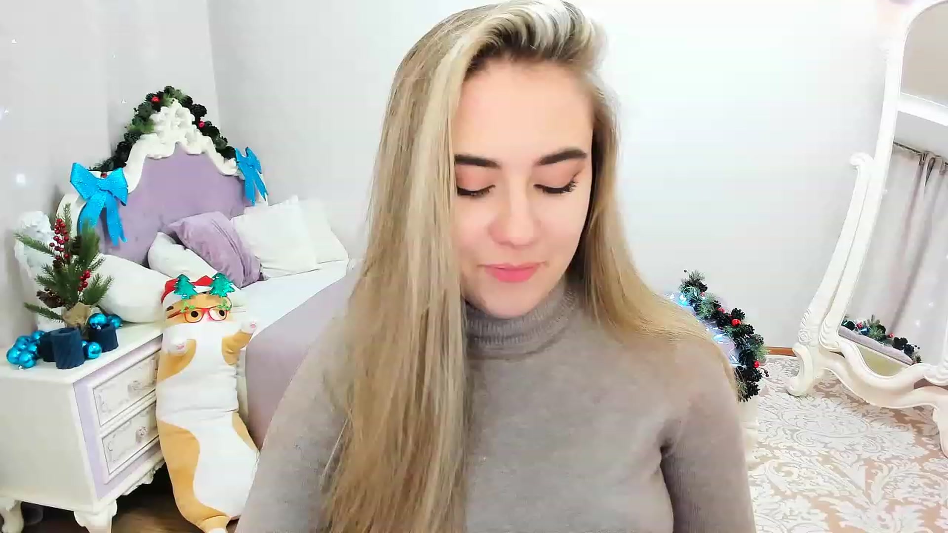 Gallery image thumbnail from Auroraa__'s myfreecams stream on, 12/29/2022, 14:05 image 18 of 20