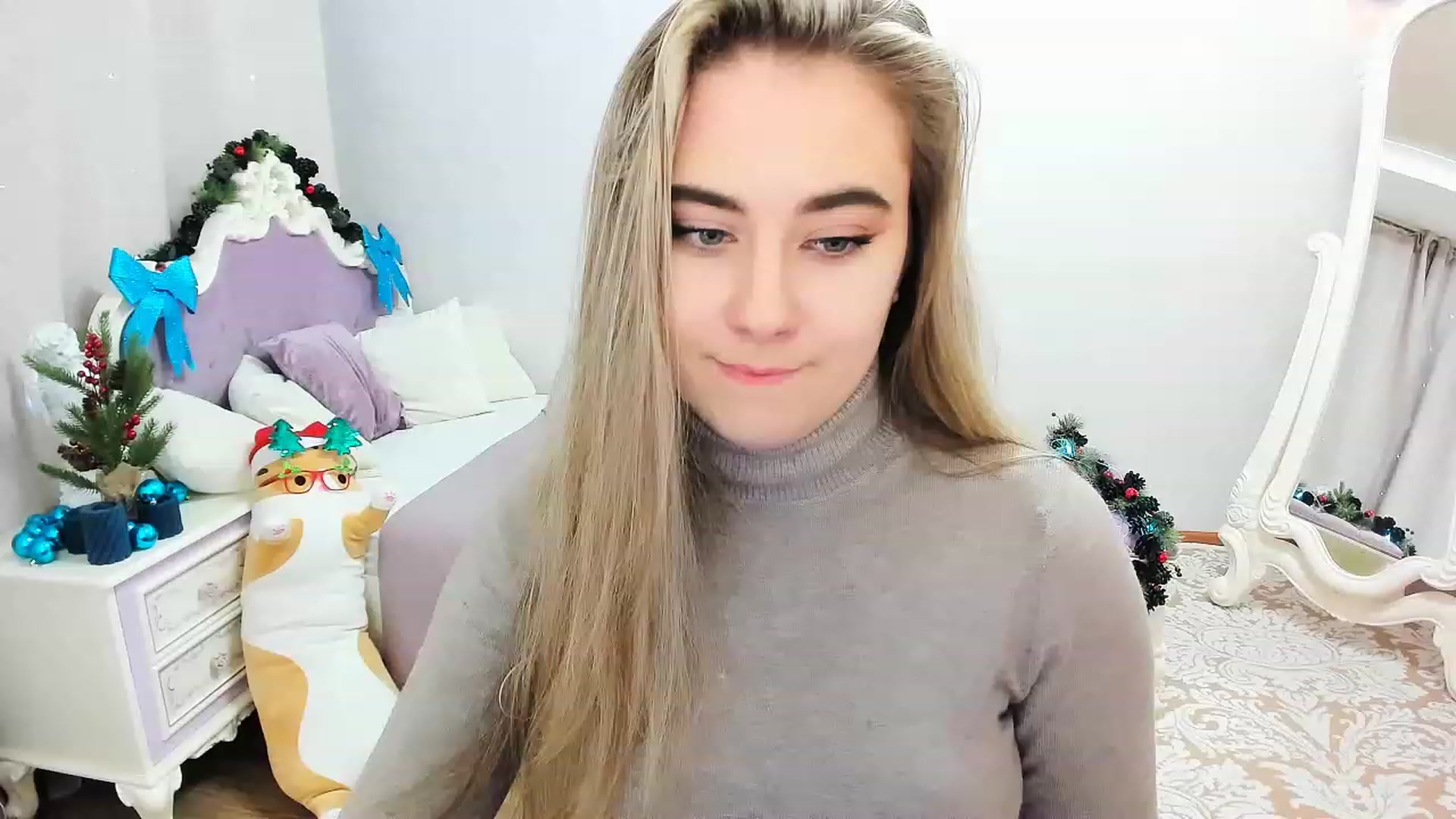 Gallery image thumbnail from Auroraa__'s myfreecams stream on, 12/29/2022, 14:05 image 11 of 20