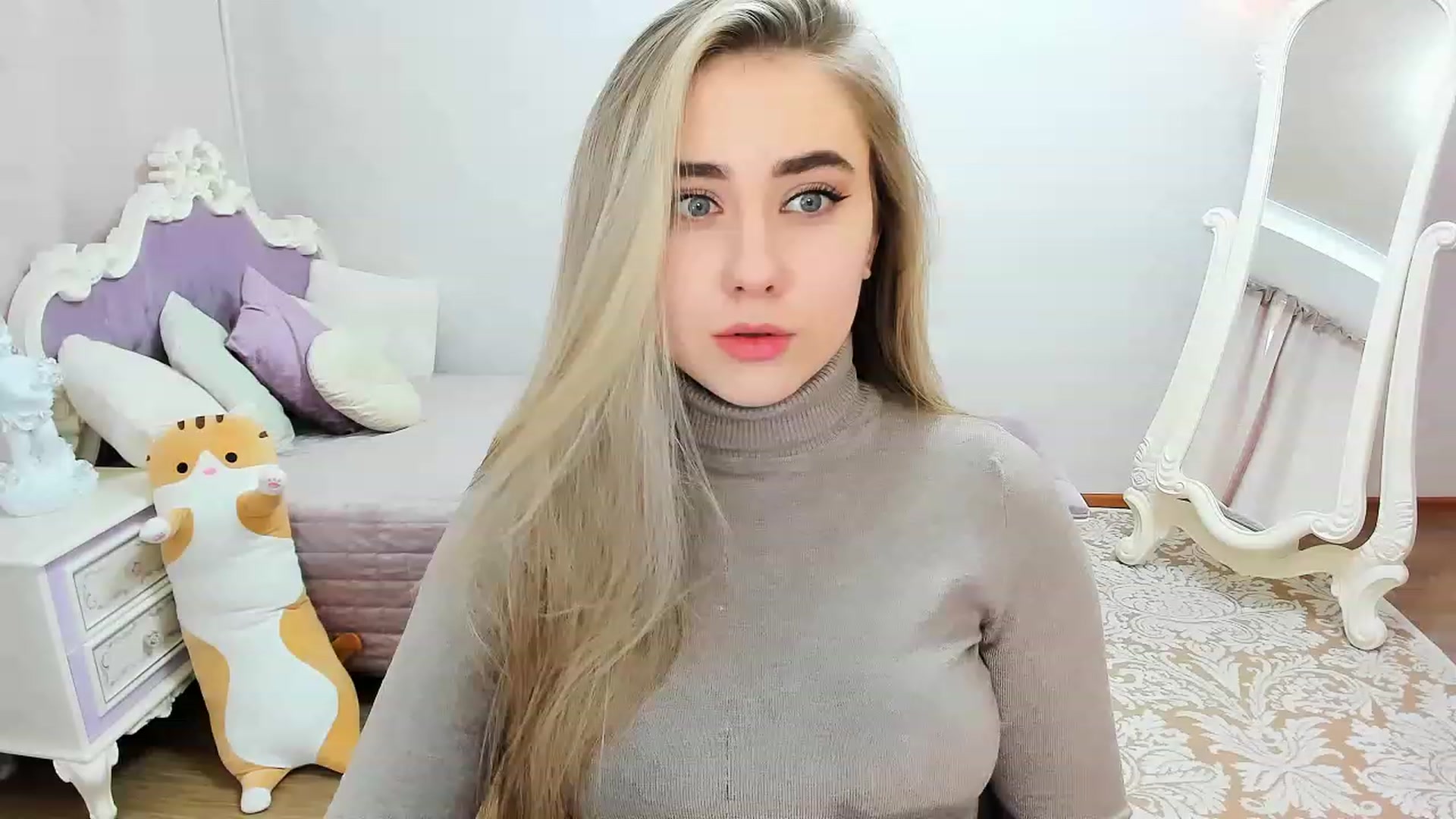Gallery image thumbnail from Auroraa__'s myfreecams stream on, 01/18/2023, 11:06 image 15 of 20