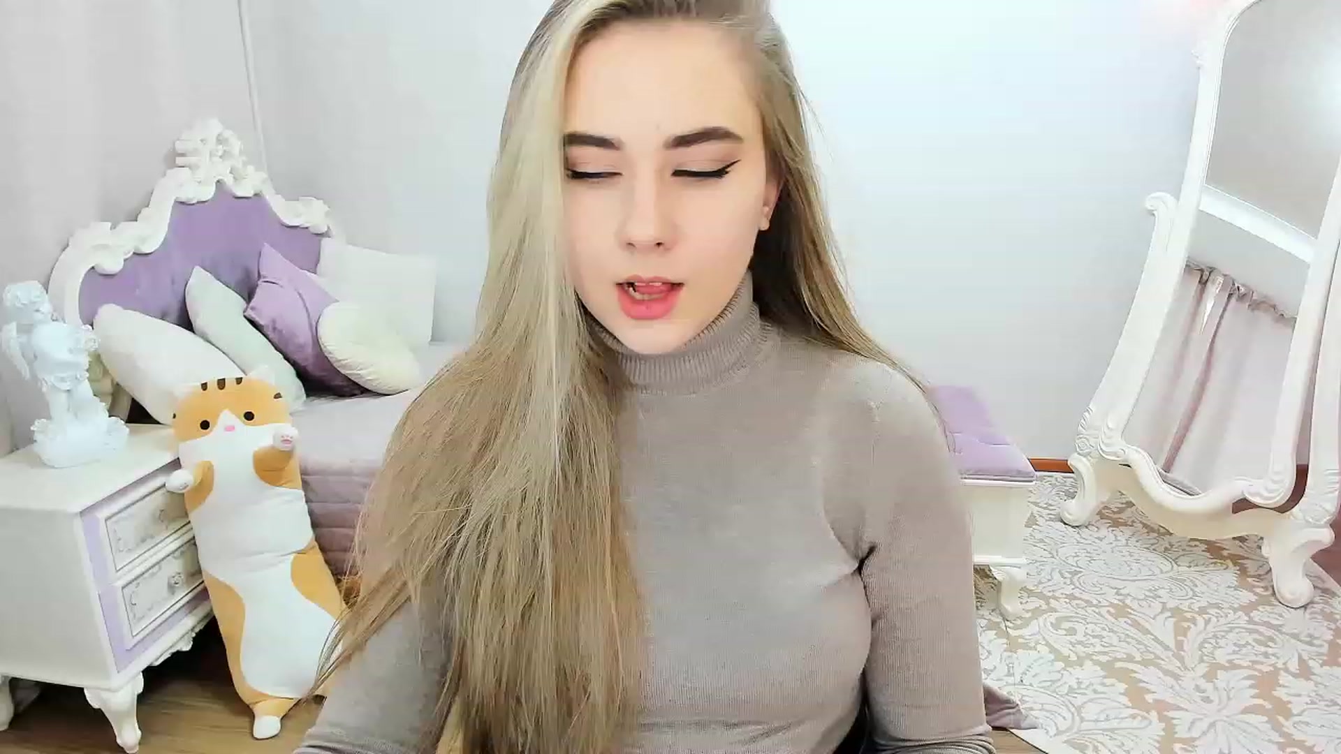 Gallery image thumbnail from Auroraa__'s myfreecams stream on, 01/18/2023, 11:06 image 19 of 20