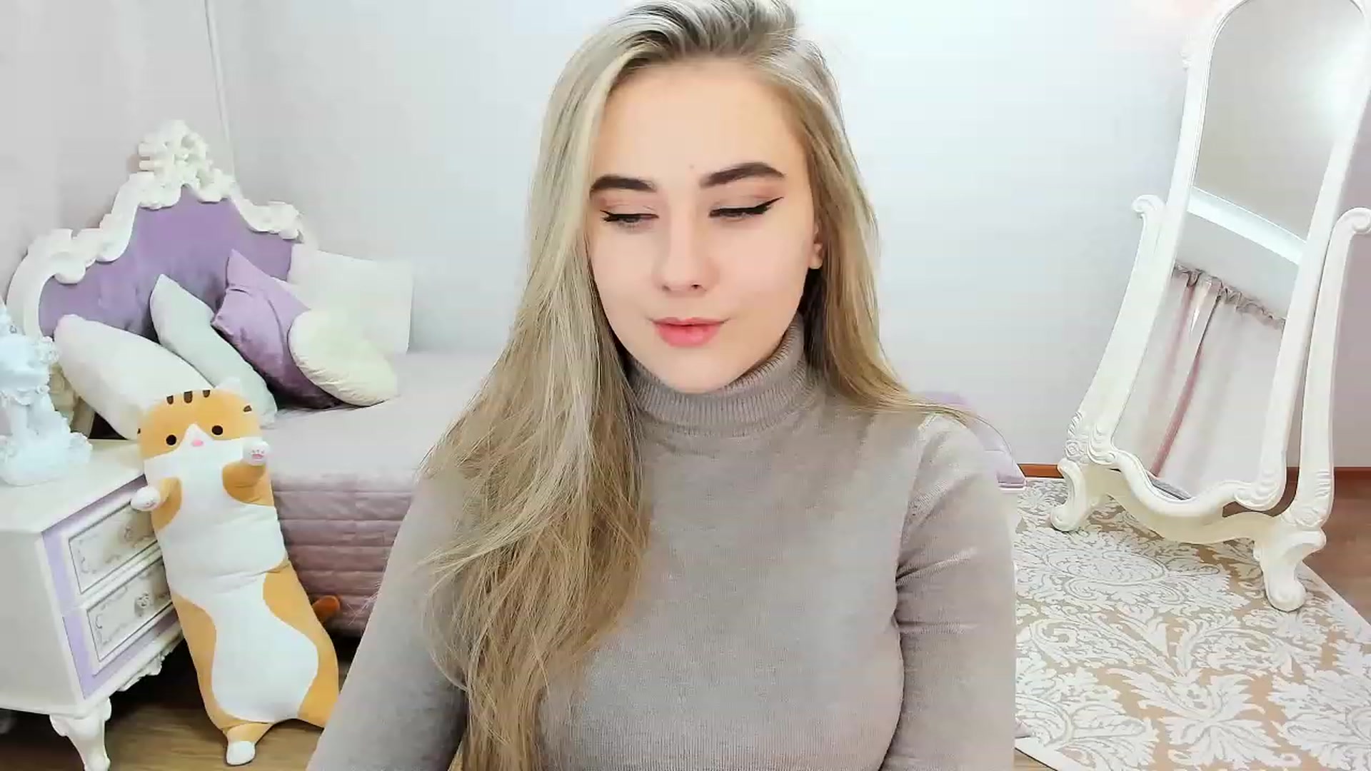 Gallery image thumbnail from Auroraa__'s myfreecams stream on, 01/18/2023, 11:06 image 10 of 20