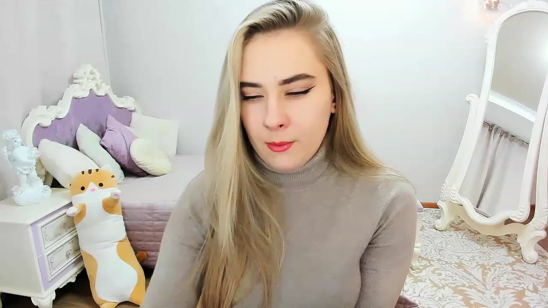 Gallery image thumbnail from Auroraa__'s myfreecams stream on, 01/18/2023, 12:29 image 18 of 20