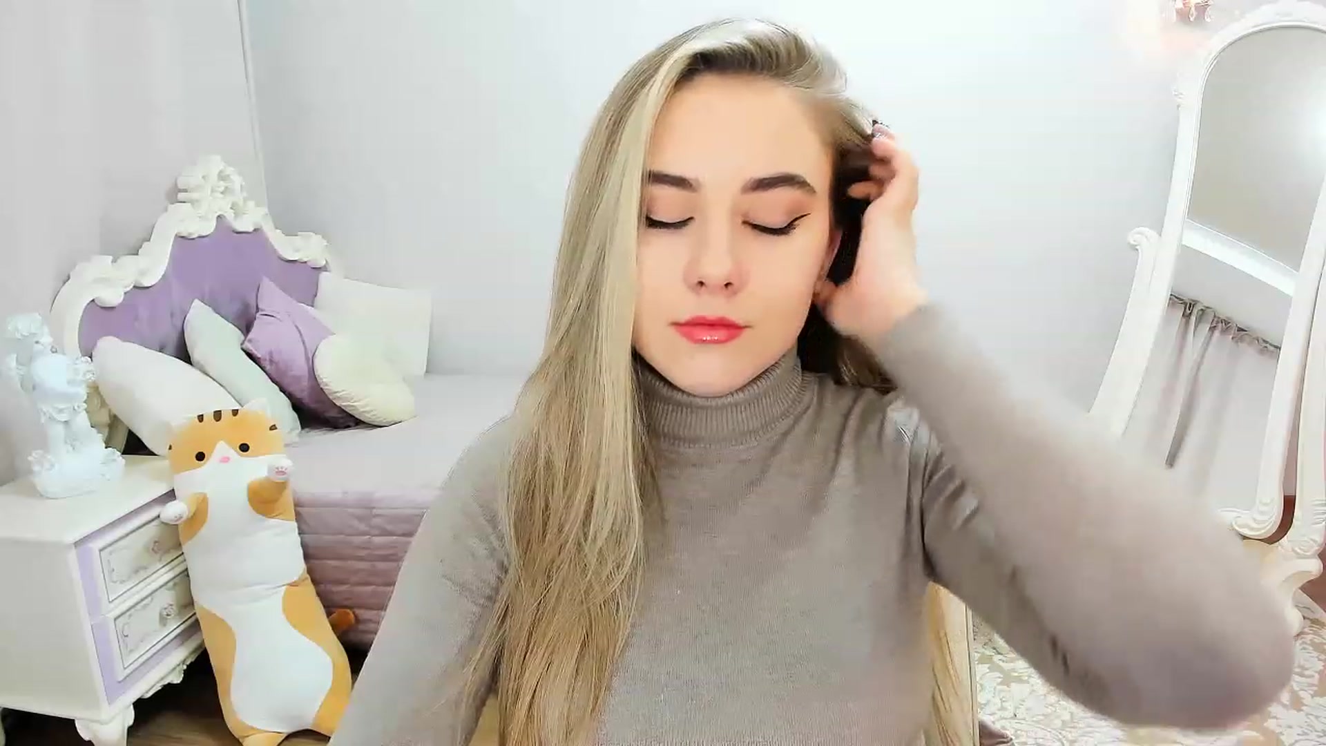 Gallery image thumbnail from Auroraa__'s myfreecams stream on, 01/18/2023, 12:29 image 19 of 20