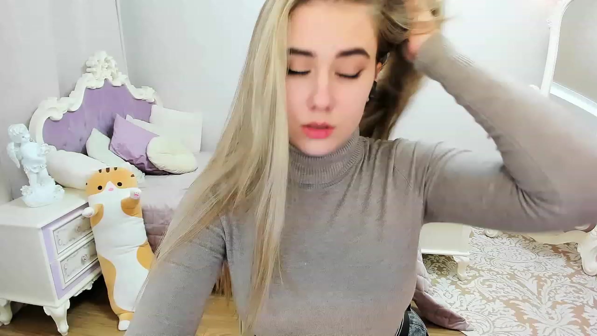 Gallery image thumbnail from Auroraa__'s myfreecams stream on, 01/18/2023, 16:51 image 18 of 20