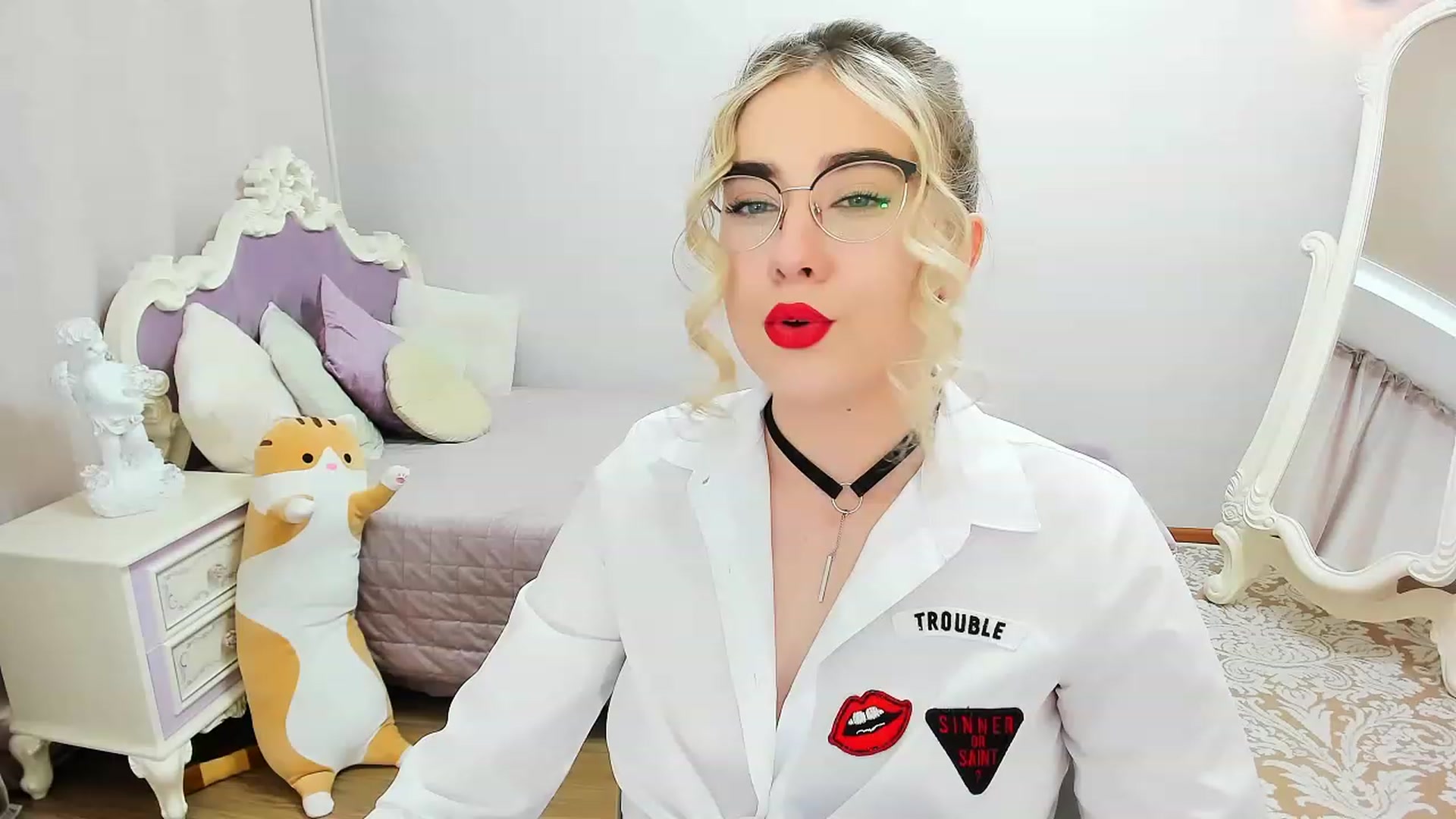 Gallery image thumbnail from Auroraa__'s myfreecams stream on, 01/19/2023, 11:58 image 8 of 20